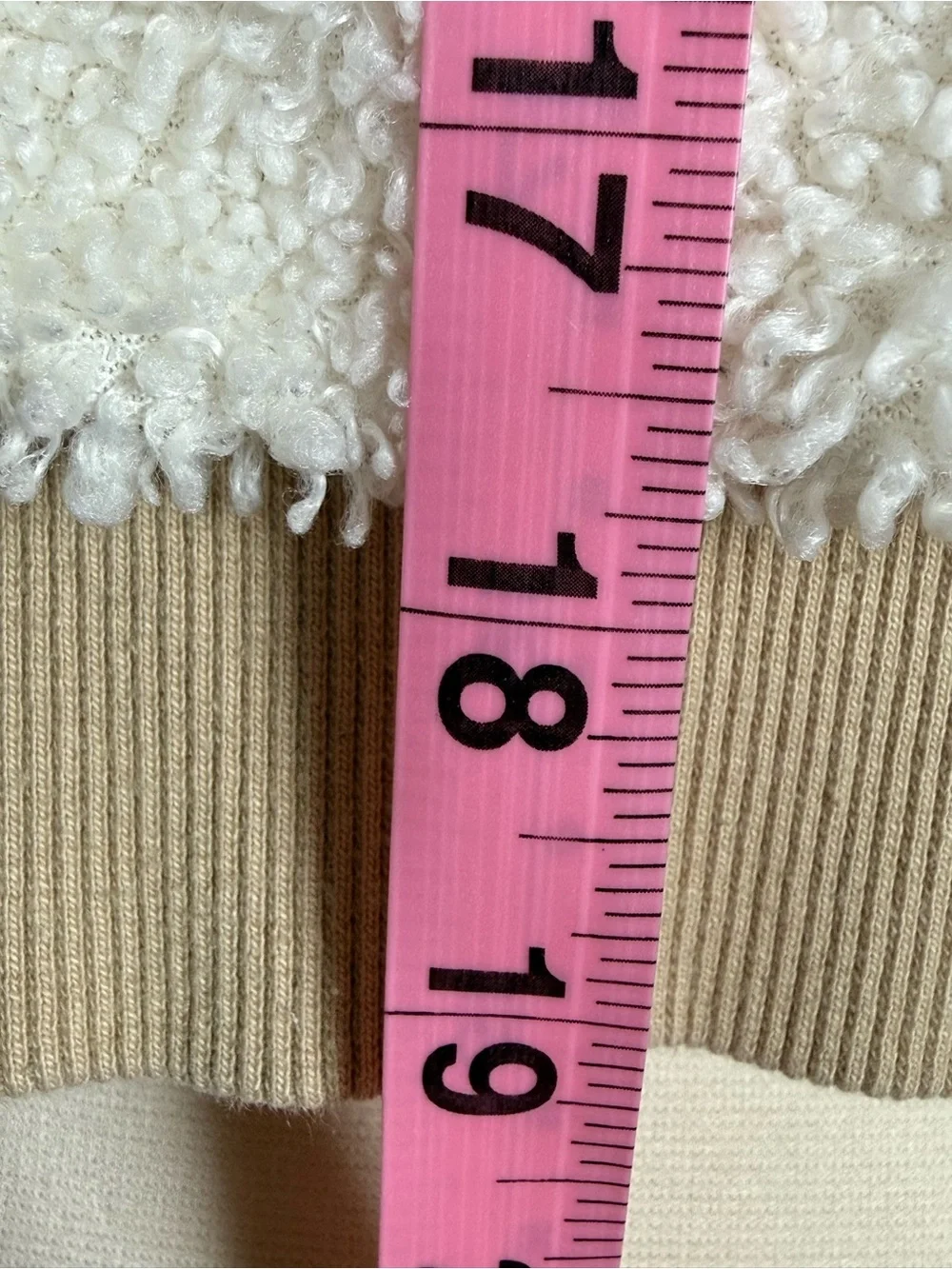Fabletics Sherpa Cropped Pullover Cream Beige Cozy‎ Sweatshirt Large Minimalist - Picture 5 of 10